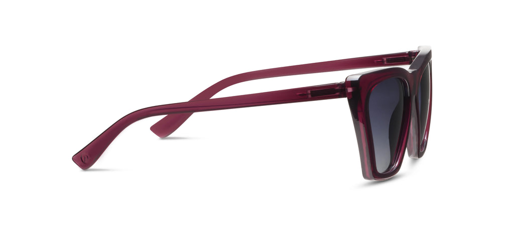 Peepers Fiji Polarized Sunglasses in Dark Cherry