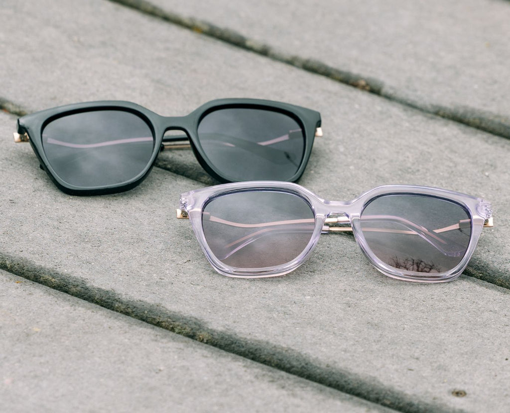 Peepers Venue Polarized Sunglasses in Black