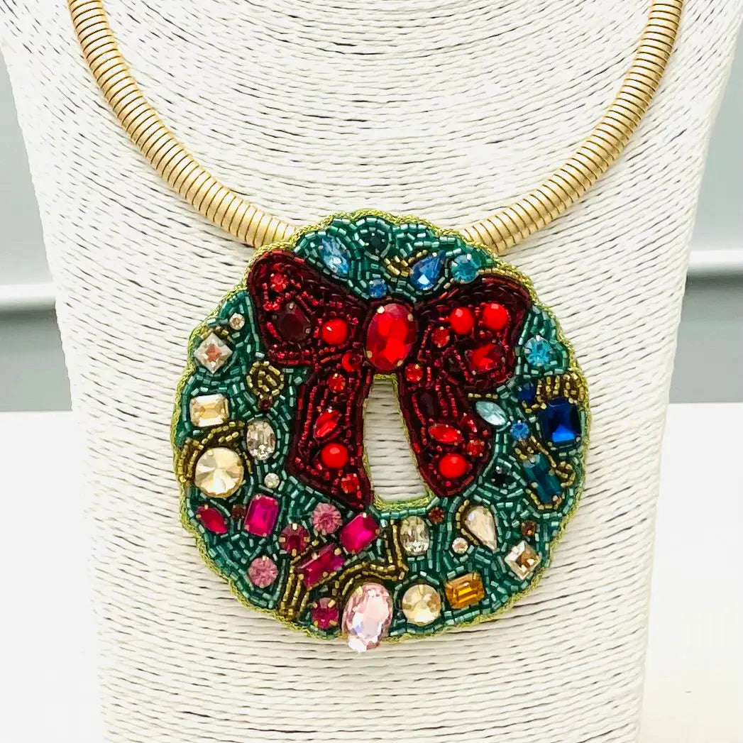 Deck the Halls Wreath Necklace