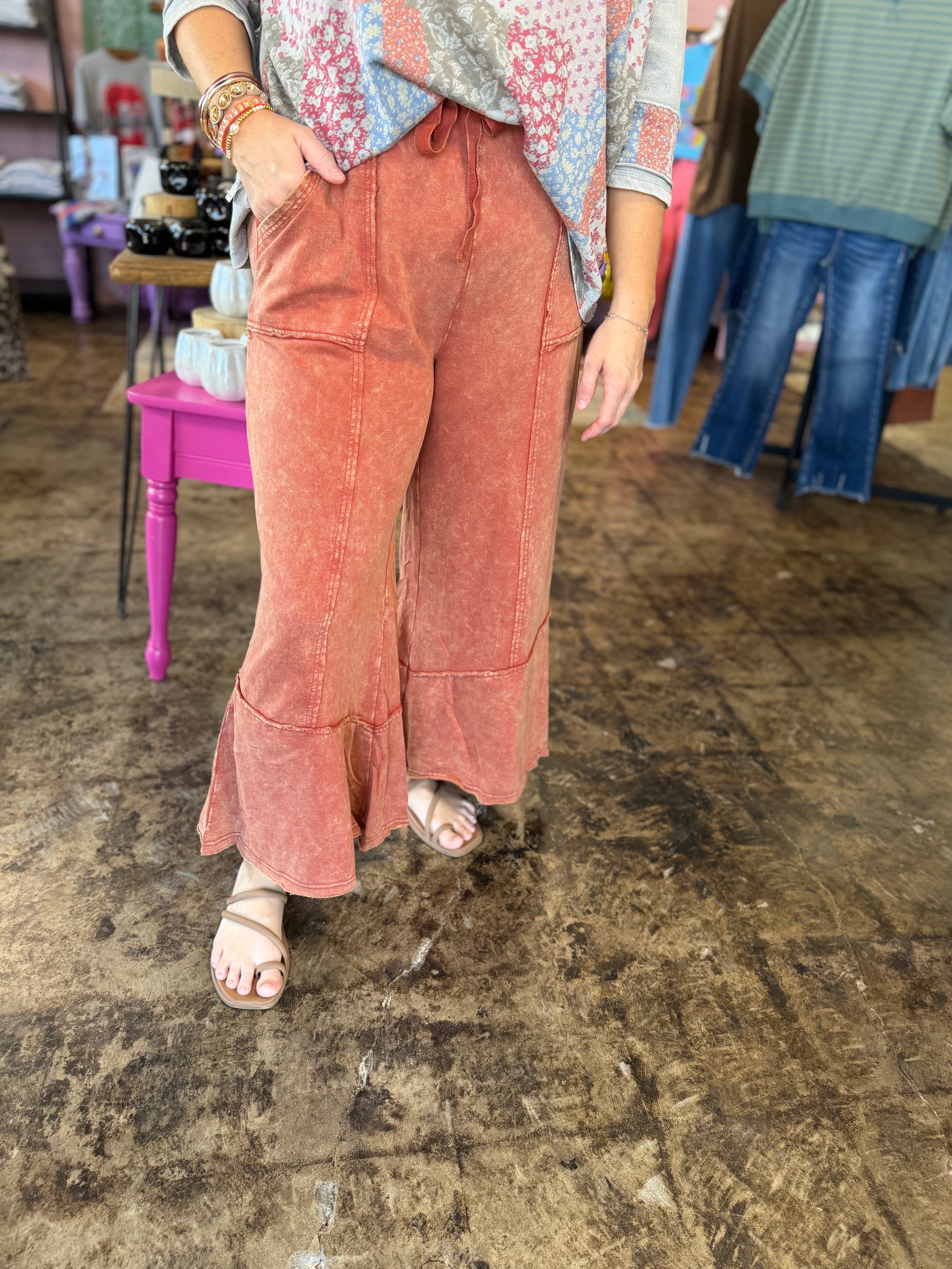 Canyon Clay Pants in Rust