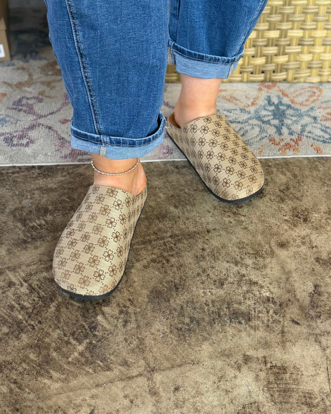 Matcha Casual Clogs