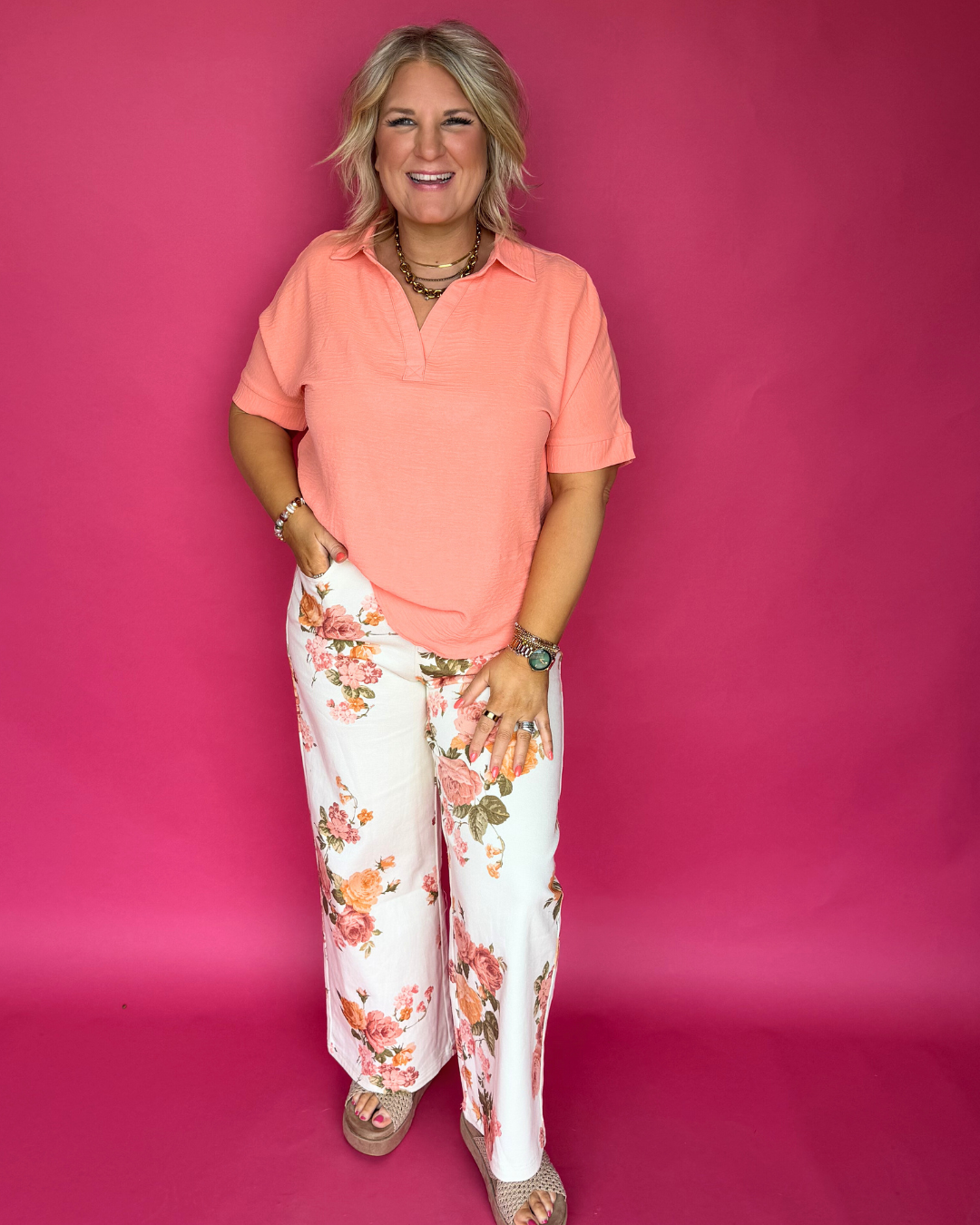 Turns Heads Top in Coral