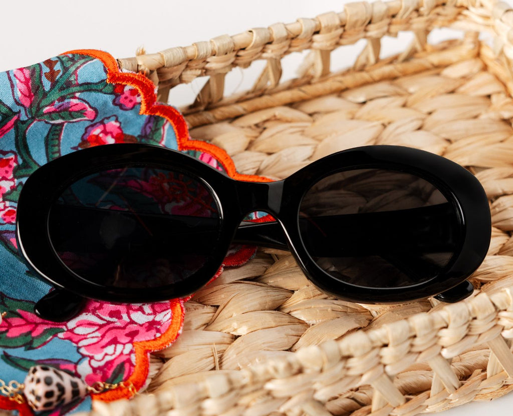 Peepers Howdy Polarized Sunglasses in Black